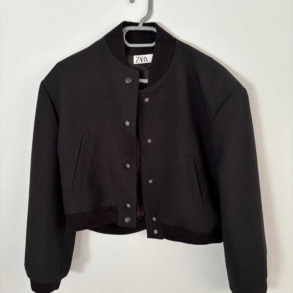 Zara Black Cropped Bomber Jacket
